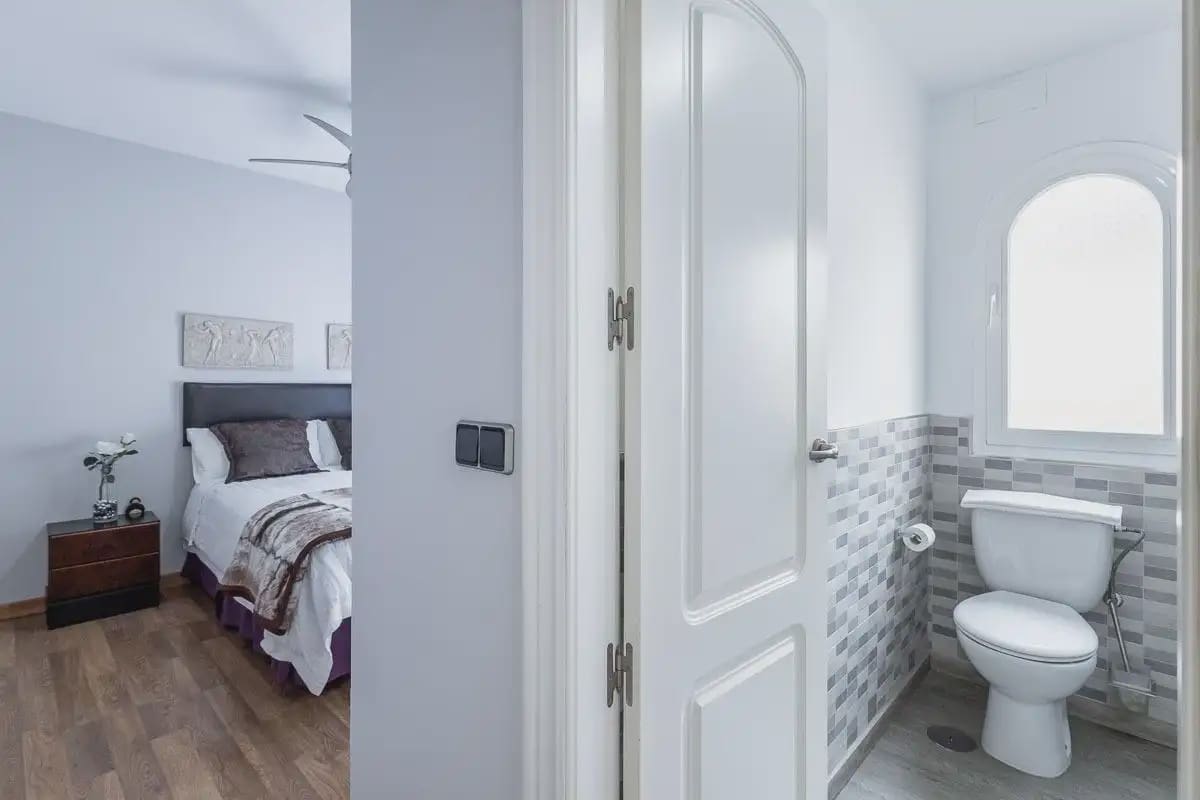 Villa te koop in Alhendin met zwembad garage - € 390.000 (Ref: 9837653)