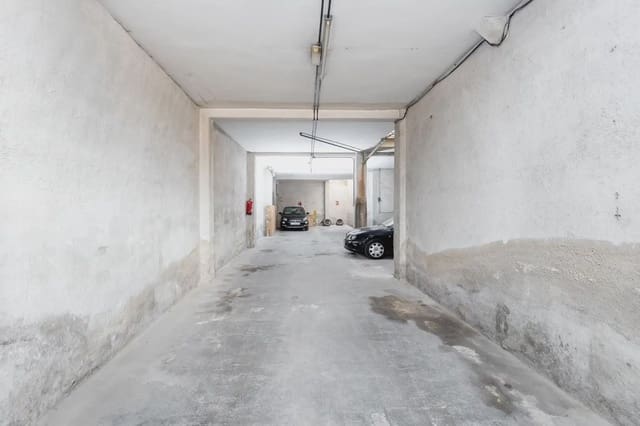 Garage for sale in San Matías - Realejo, Granada city - € 40,000 (Ref: 9837654)