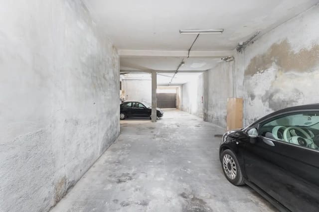Garage for sale in San Matías - Realejo, Granada city - € 40,000 (Ref: 9837654)