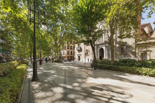Garage for sale in San Matías - Realejo, Granada city - € 40,000 (Ref: 9837654)