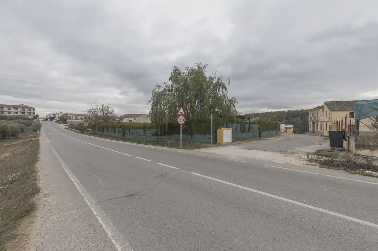 Finca/Landehus til salg i Huetor Tajar med garage - € 240.000 (Ref: 9837655)