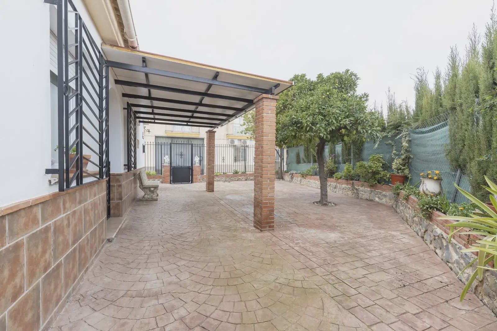 Finca/Landehus til salg i Huetor Tajar med garage - € 240.000 (Ref: 9837655)