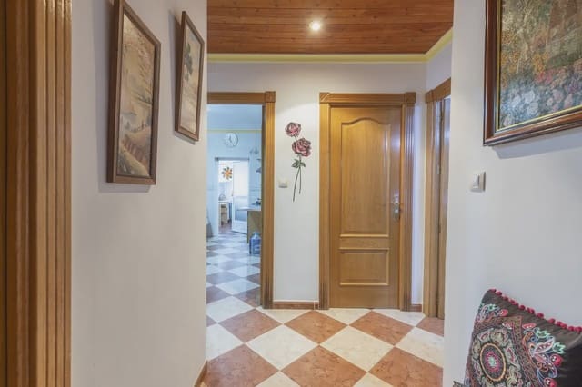 Finca/Landehus til salg i Huétor Tájar med garage - € 240.000 (Ref: 9837655)
