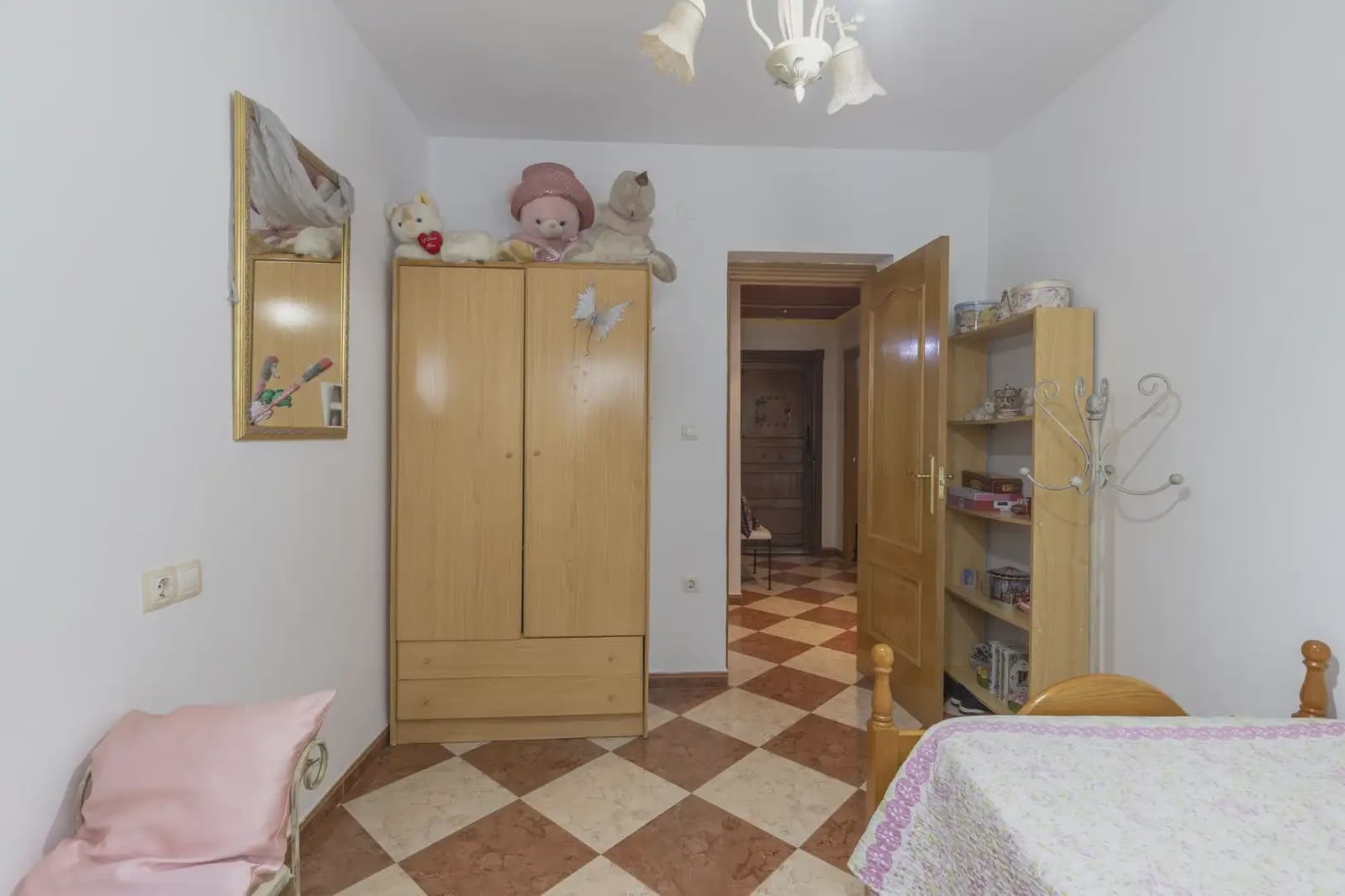 Finca/Landehus til salg i Huetor Tajar med garage - € 240.000 (Ref: 9837655)