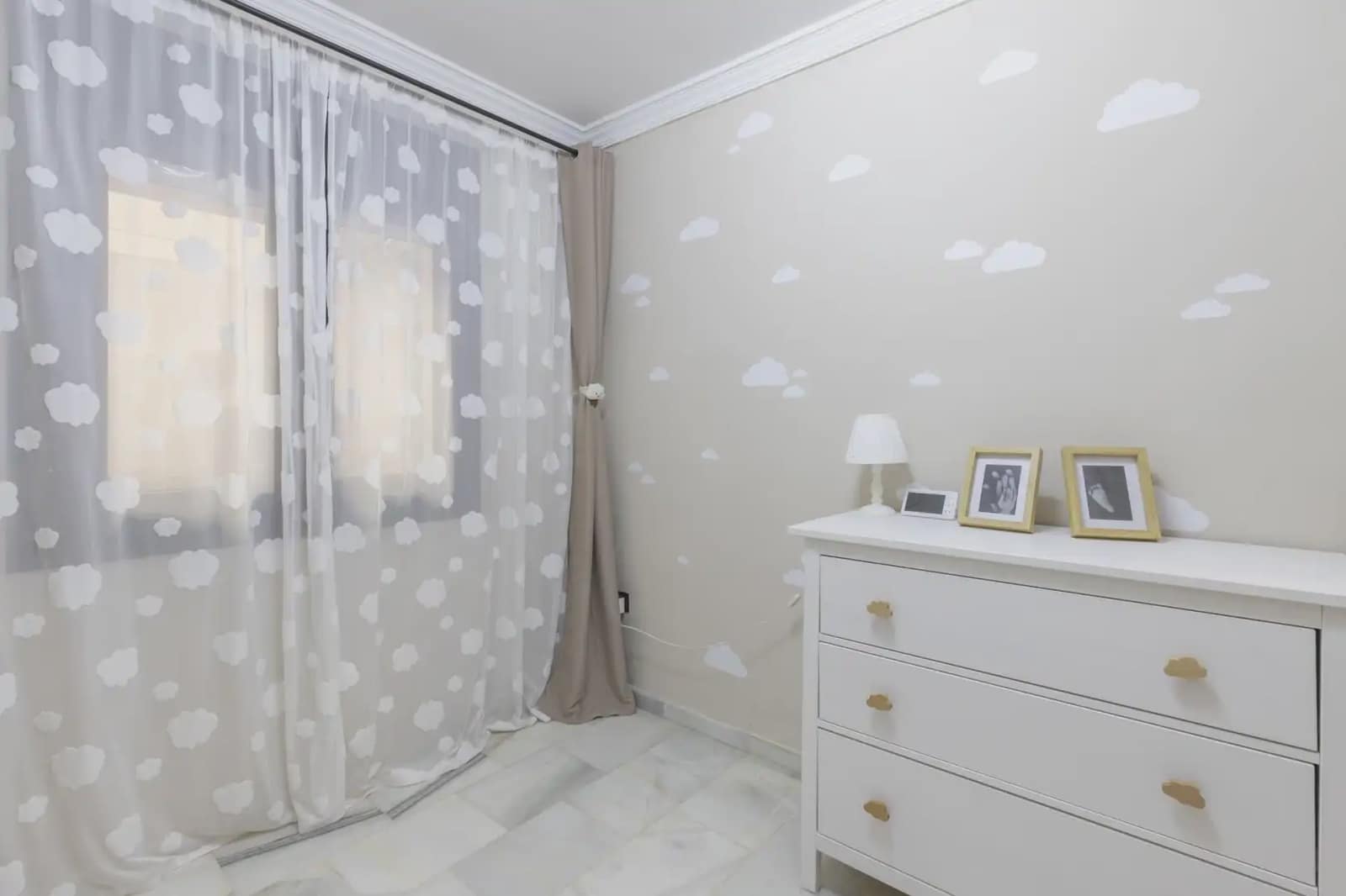 Flat for sale in Gojar with pool - € 195,000 (Ref: 9837657)