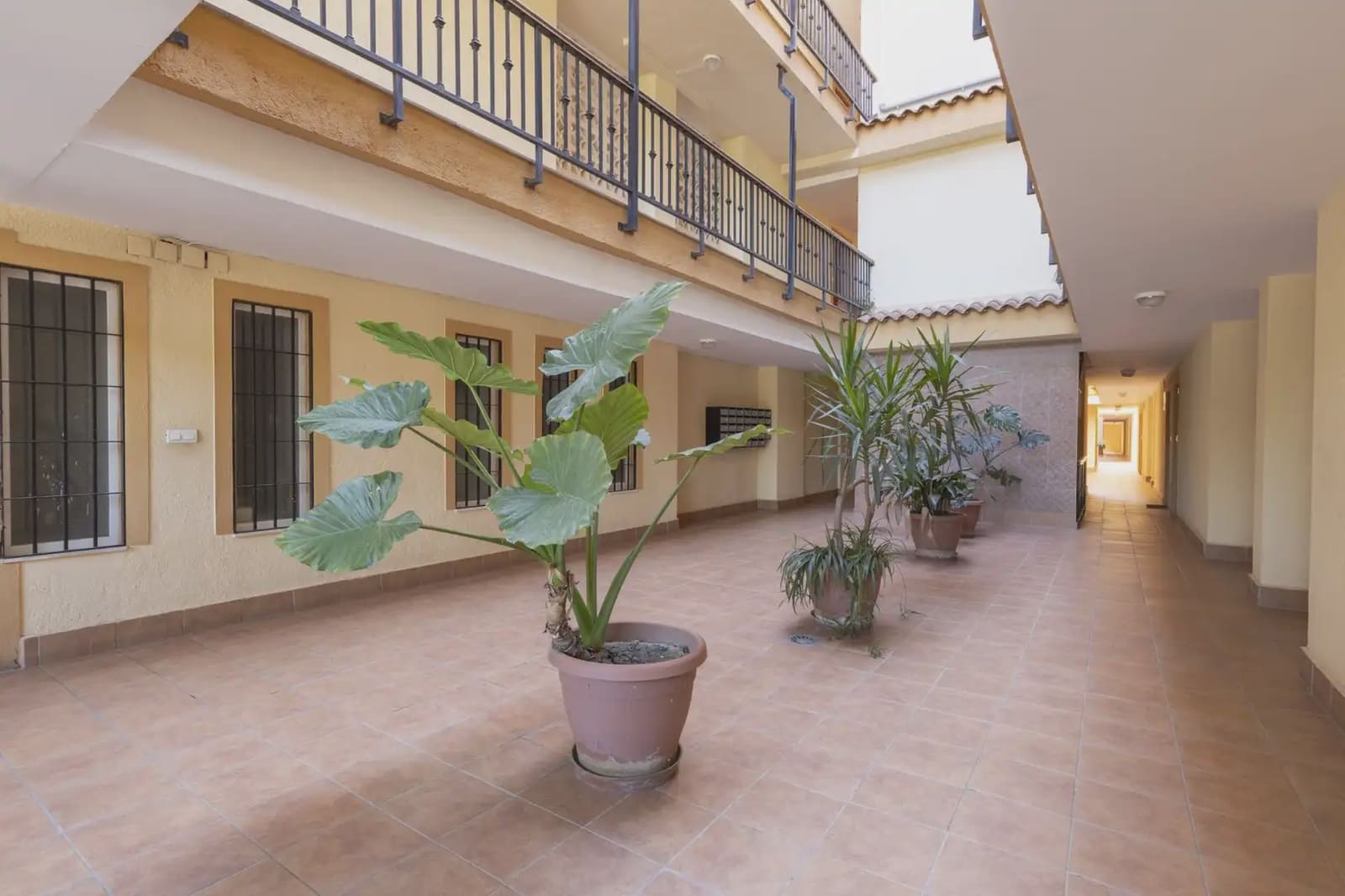 Flat for sale in Gojar with pool - € 195,000 (Ref: 9837657)
