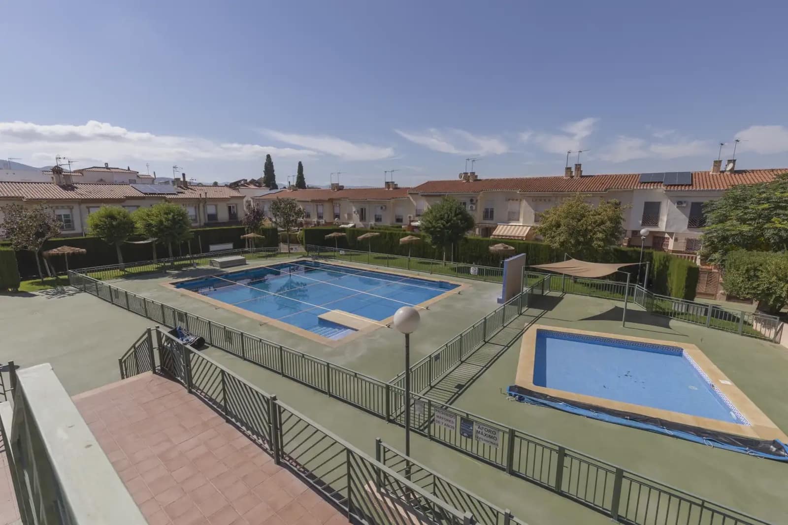 Flat for sale in Gojar with pool - € 195,000 (Ref: 9837657)
