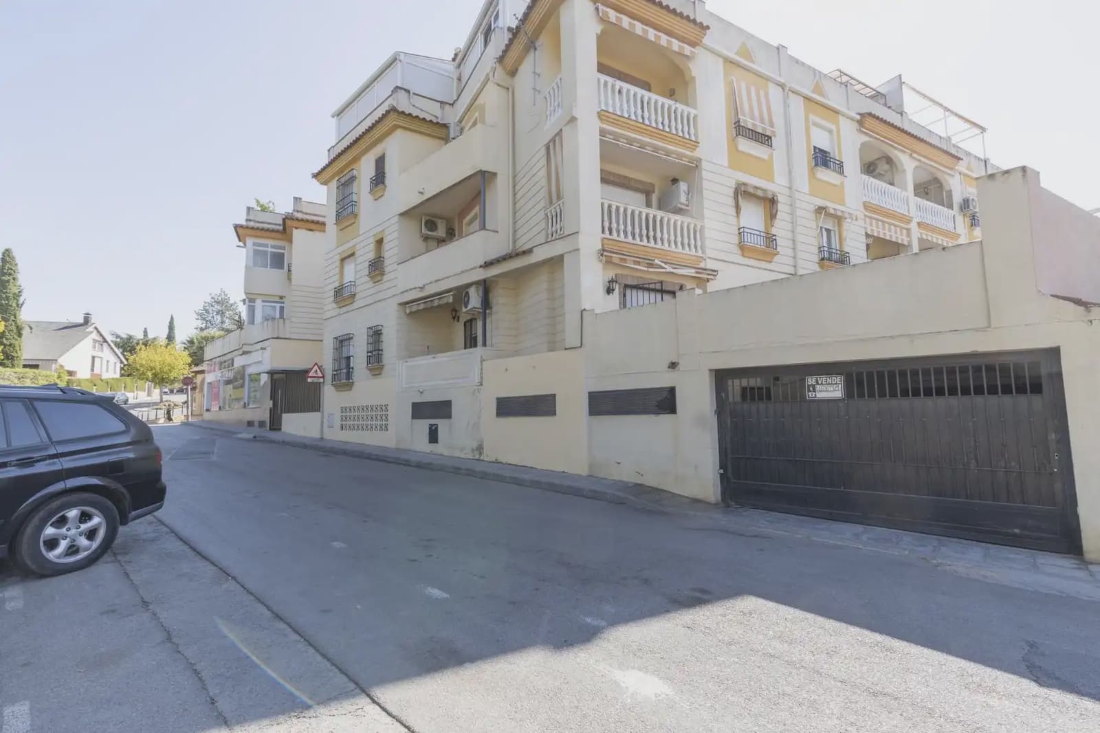 Flat for sale in Gojar with pool - € 195,000 (Ref: 9837657)