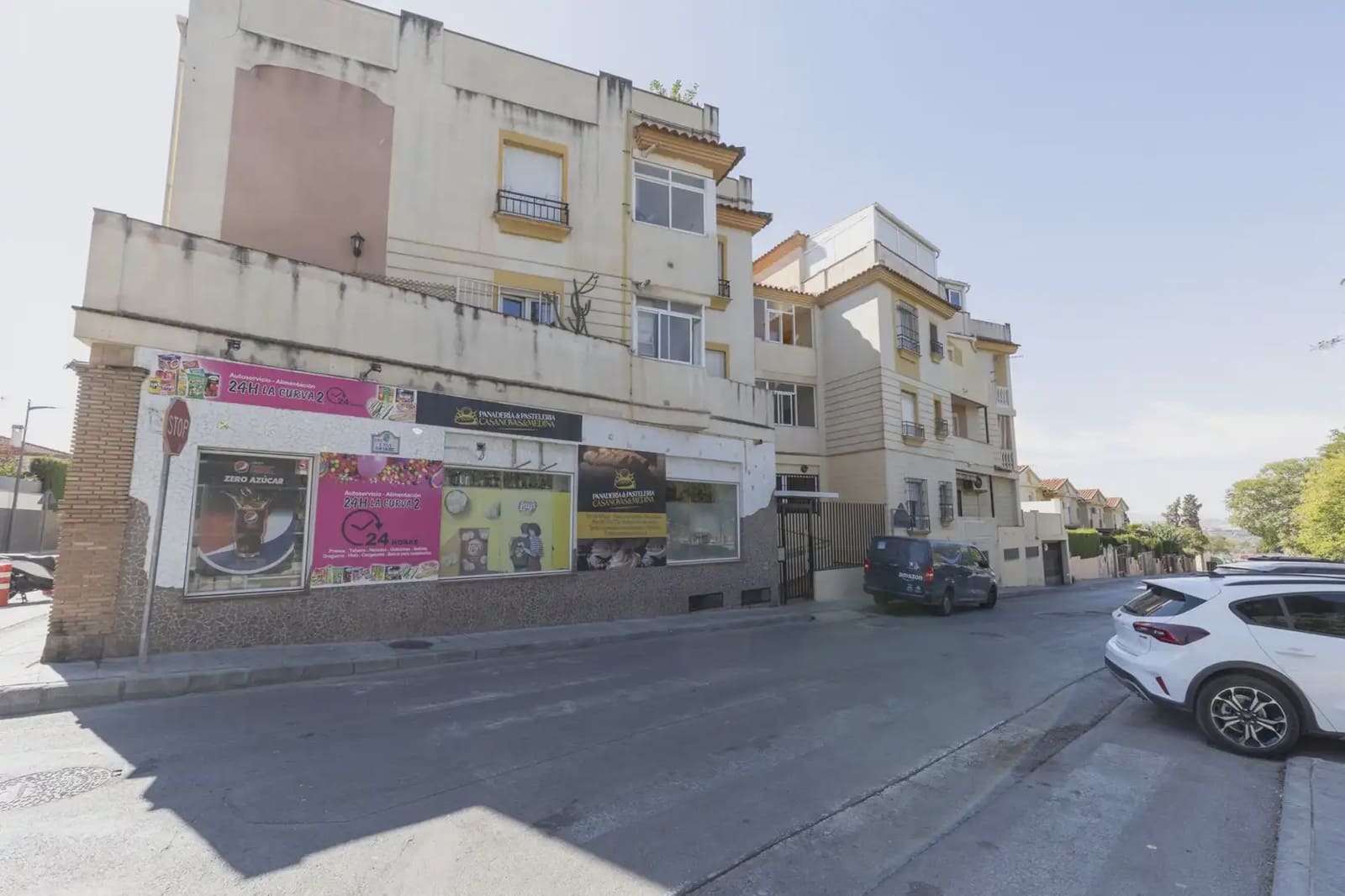 Flat for sale in Gojar with pool - € 195,000 (Ref: 9837657)
