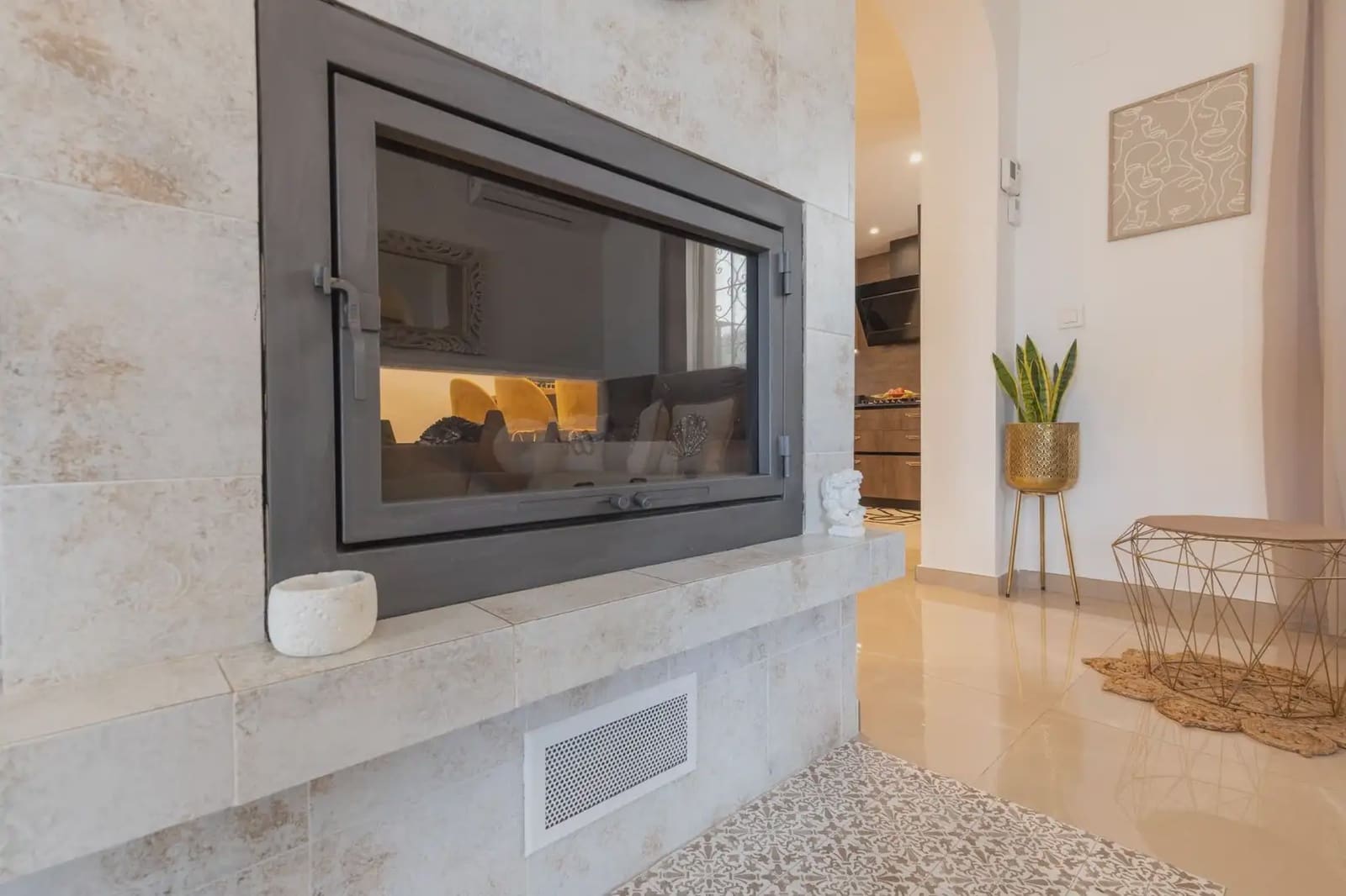 Dom blizniak na sprzedaż w Peligros z garażem - 395 000 € (Ref: 9837658)