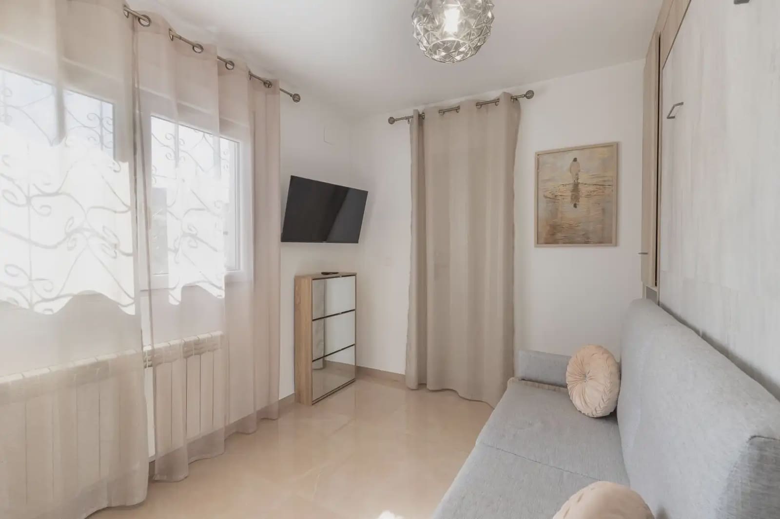 Dom blizniak na sprzedaż w Peligros z garażem - 395 000 € (Ref: 9837658)