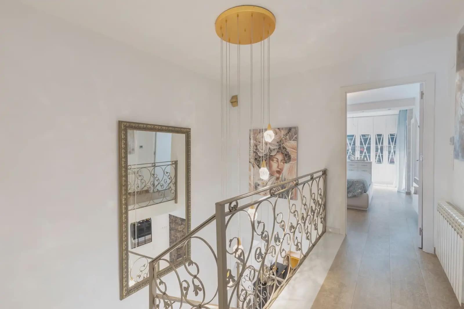 Dom blizniak na sprzedaż w Peligros z garażem - 395 000 € (Ref: 9837658)