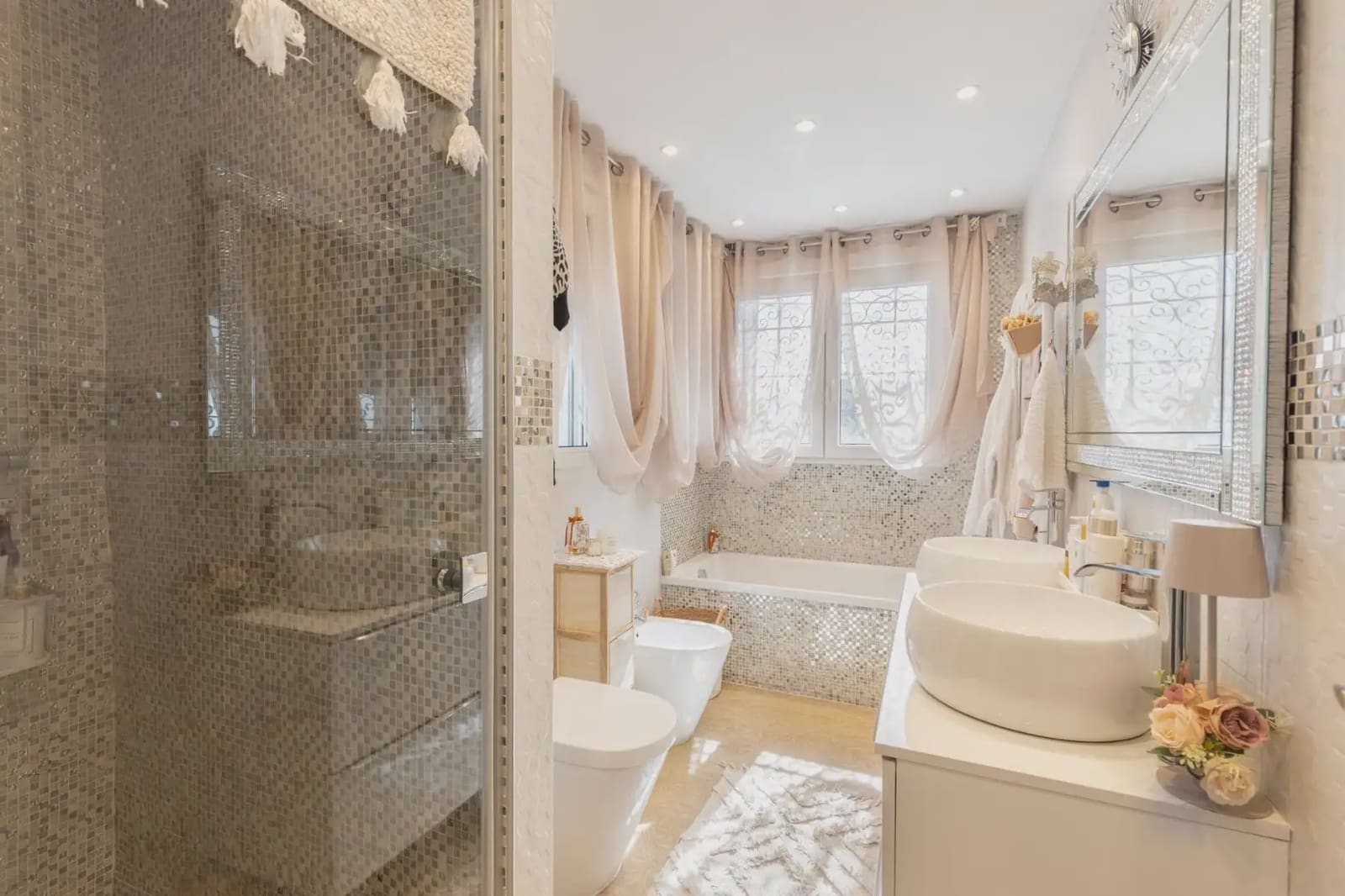 Dom blizniak na sprzedaż w Peligros z garażem - 395 000 € (Ref: 9837658)