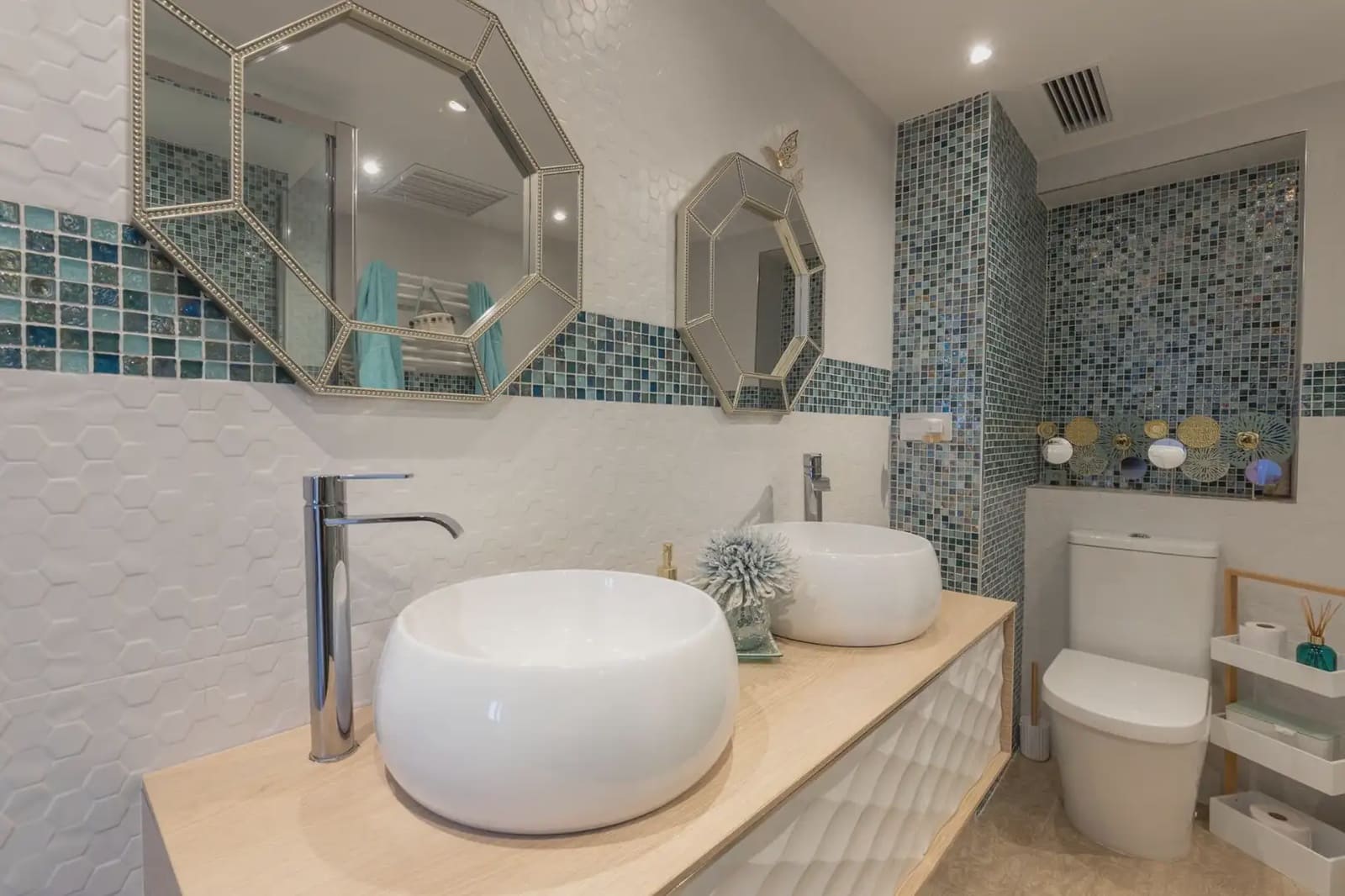 Dom blizniak na sprzedaż w Peligros z garażem - 395 000 € (Ref: 9837658)