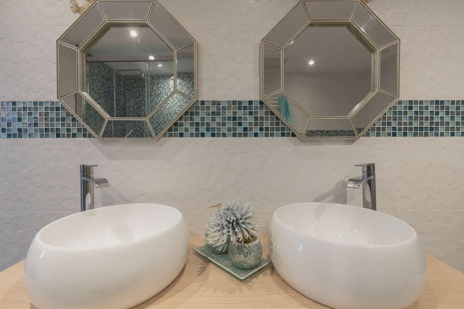 Dom blizniak na sprzedaż w Peligros z garażem - 395 000 € (Ref: 9837658)