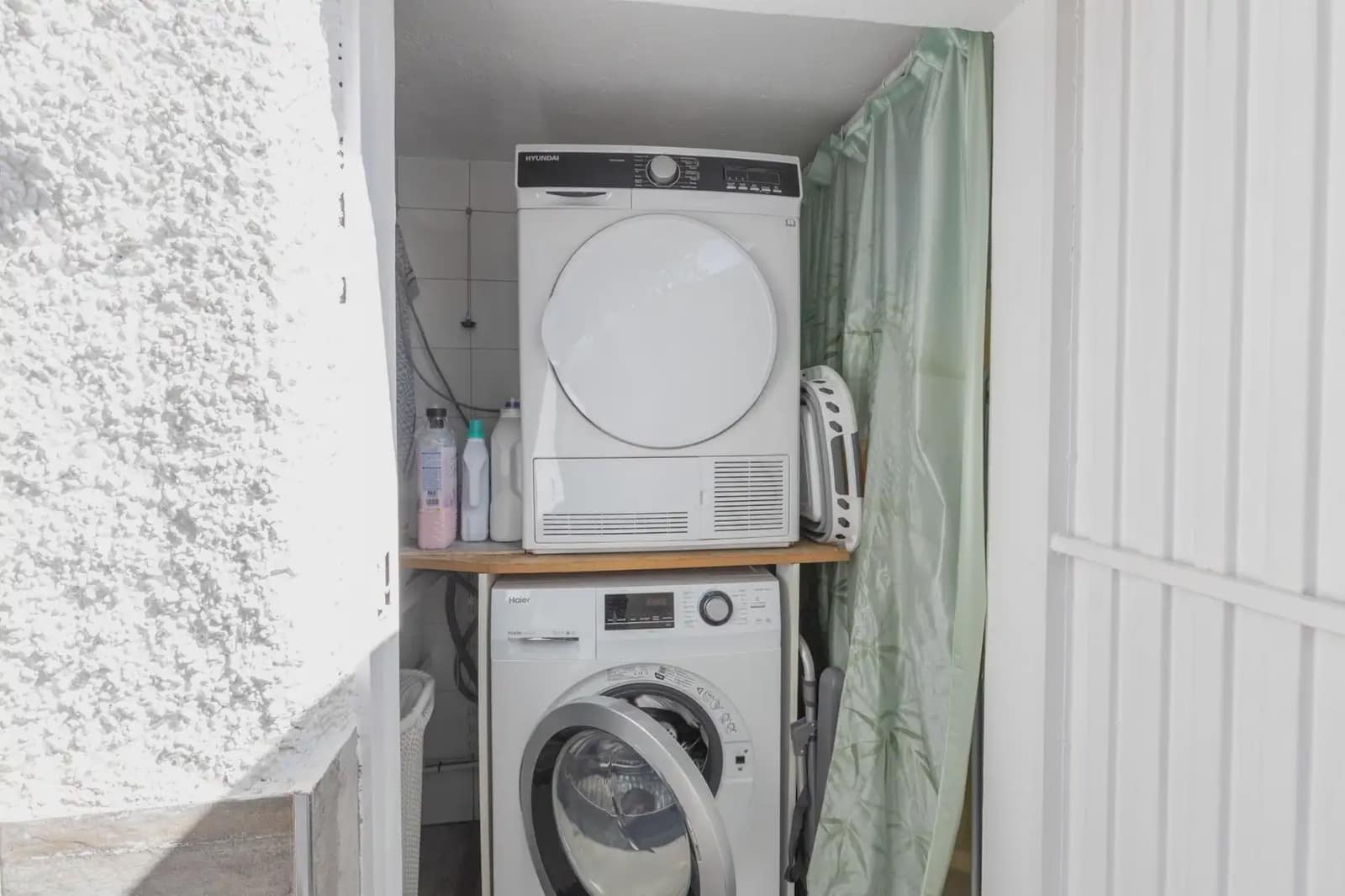 Dom blizniak na sprzedaż w Peligros z garażem - 395 000 € (Ref: 9837658)