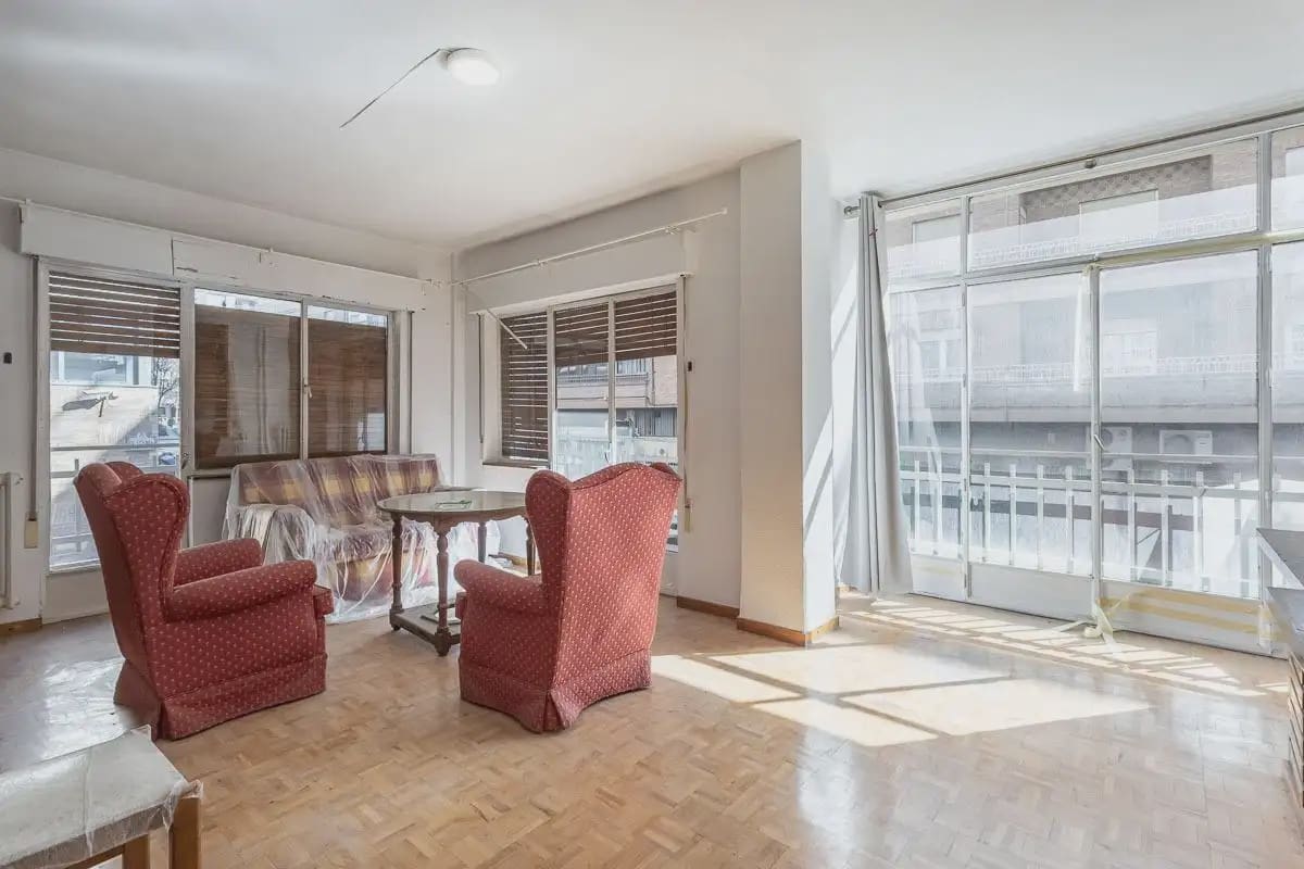 Lägenhet till salu i Granada stad med garage - 420 000 € (Ref: 9837660)
