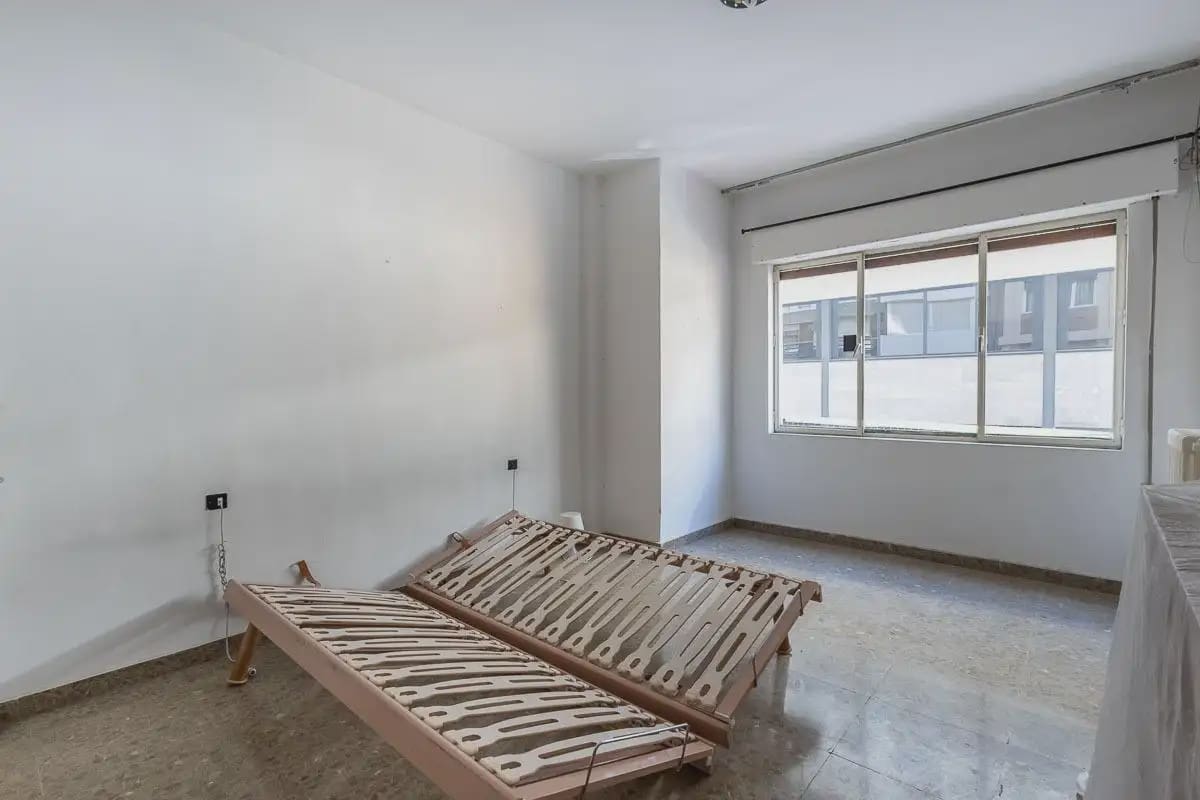 Lägenhet till salu i Granada stad med garage - 420 000 € (Ref: 9837660)