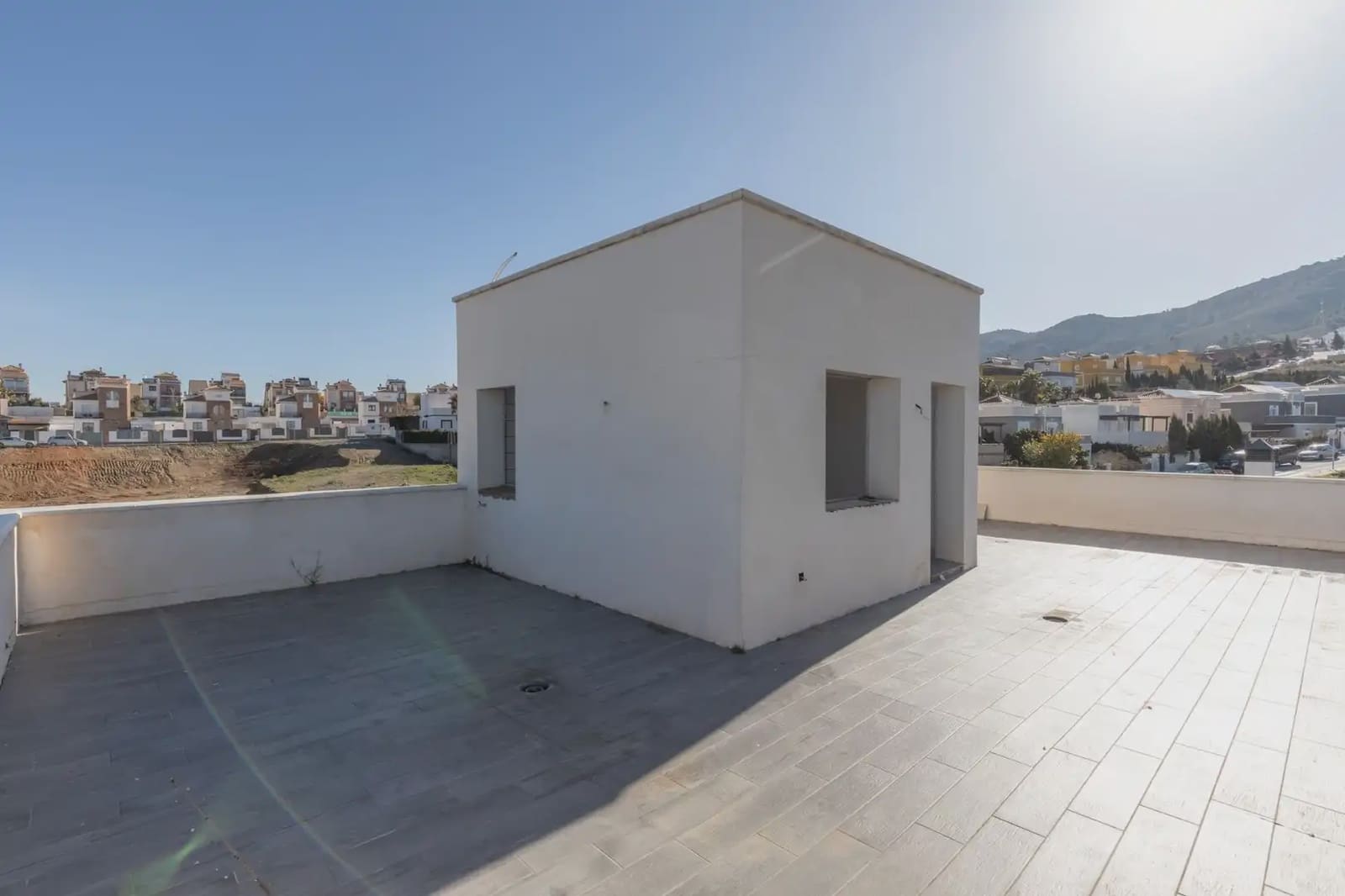 Villa for sale in Dilar with pool garage - € 310,000 (Ref: 9837661)