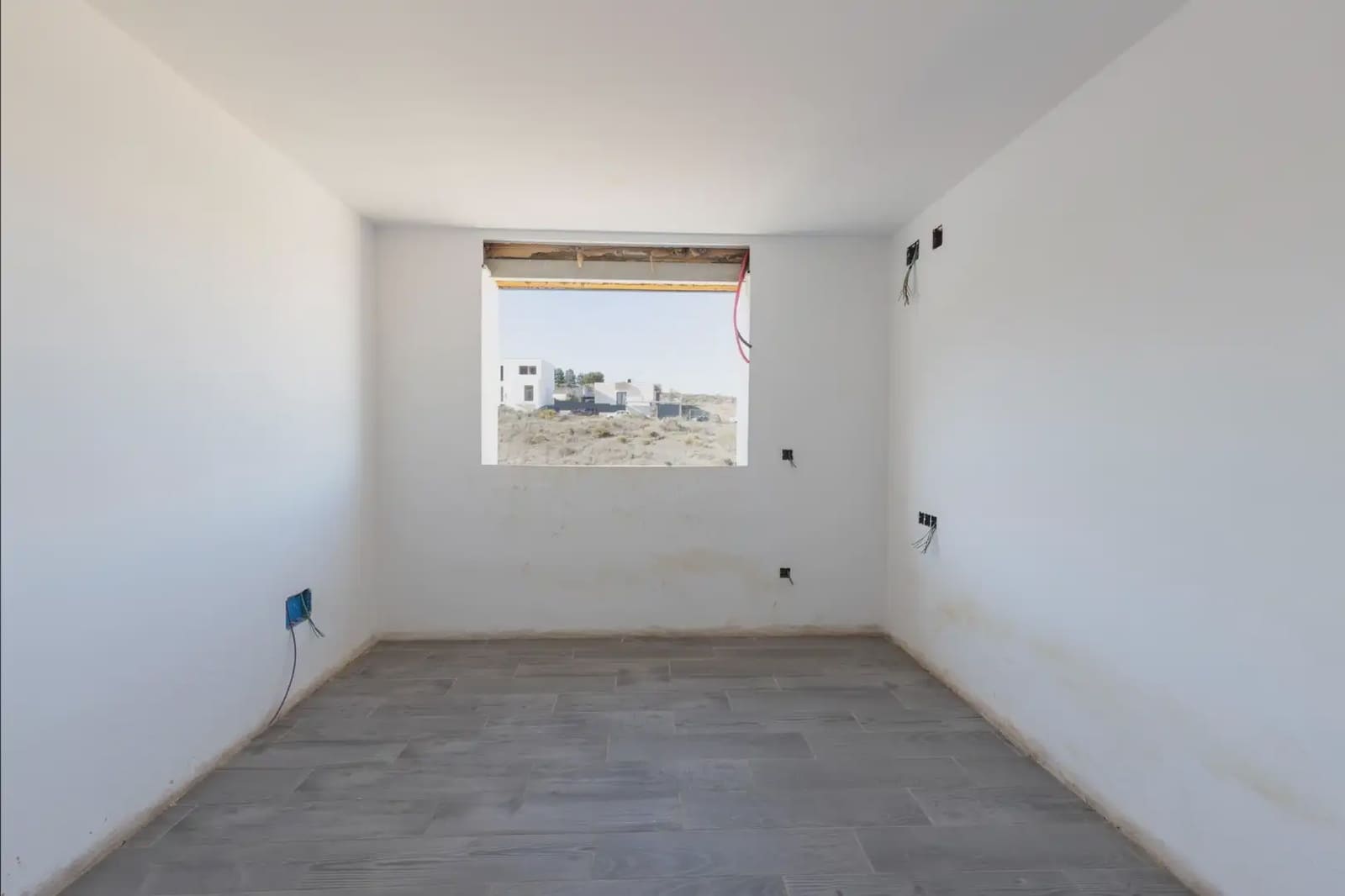 Villa for sale in Dilar with pool garage - € 310,000 (Ref: 9837661)