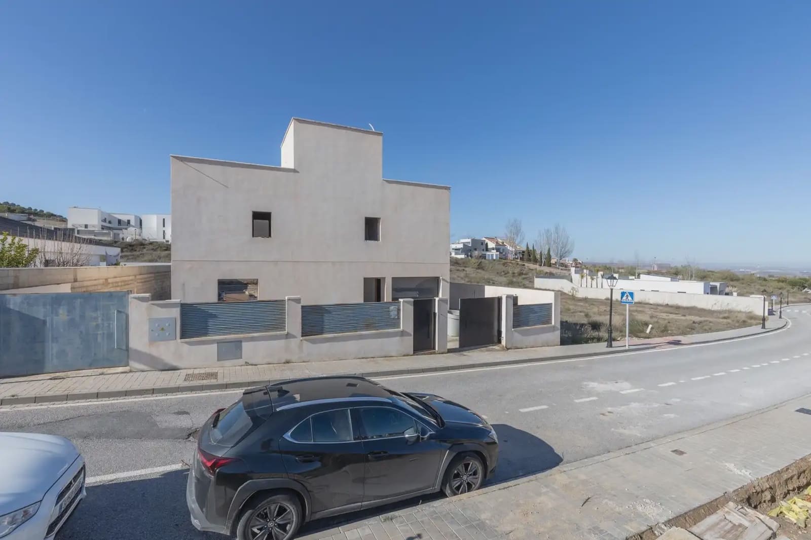 Villa for sale in Dilar with pool garage - € 310,000 (Ref: 9837661)