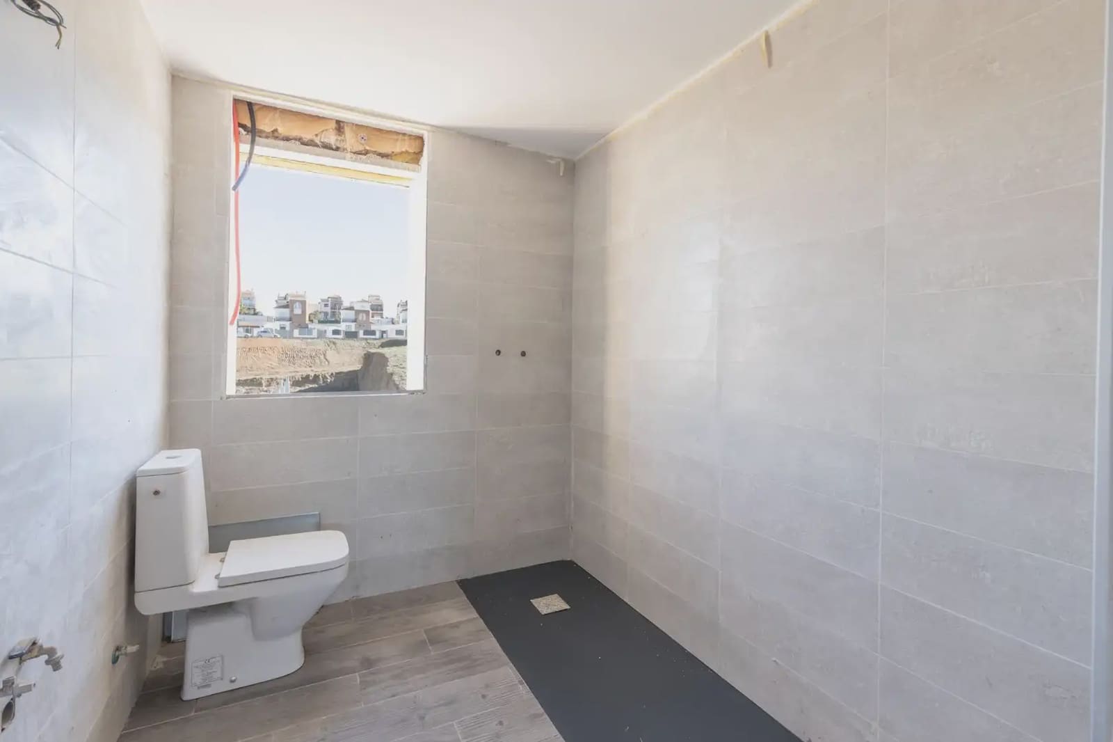 Villa for sale in Dilar with pool garage - € 310,000 (Ref: 9837661)