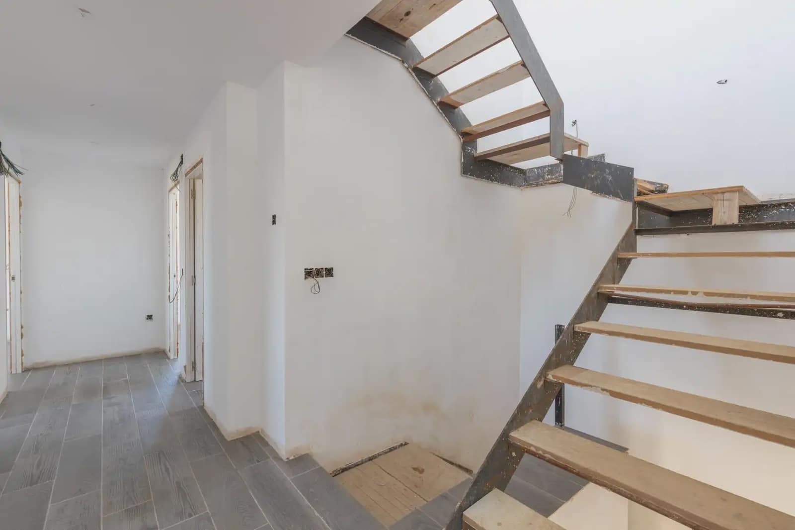 Villa for sale in Dilar with pool garage - € 310,000 (Ref: 9837661)