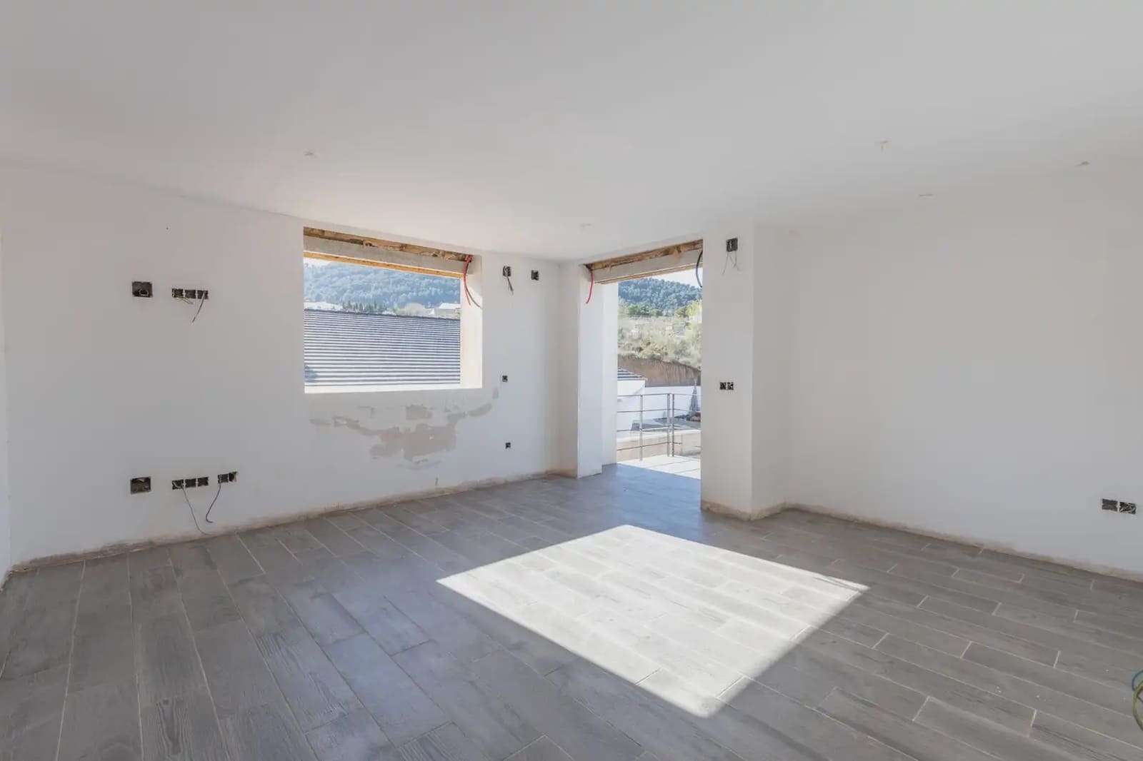 Villa for sale in Dilar with pool garage - € 310,000 (Ref: 9837661)
