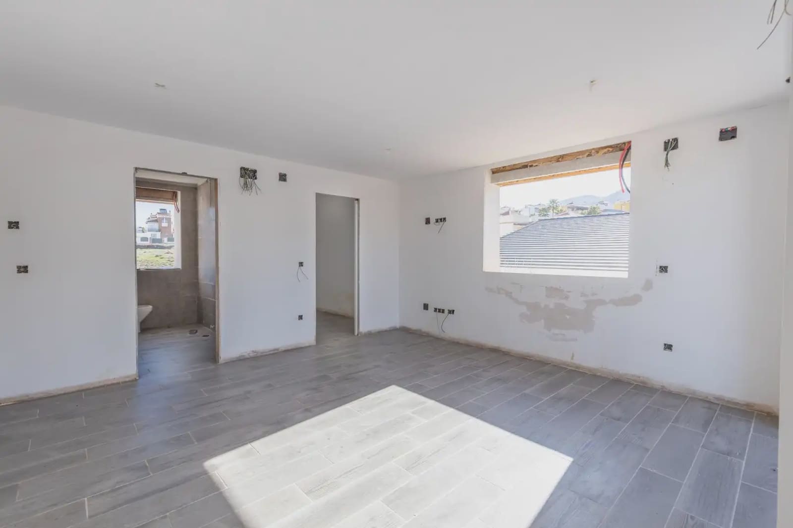 Villa for sale in Dilar with pool garage - € 310,000 (Ref: 9837661)