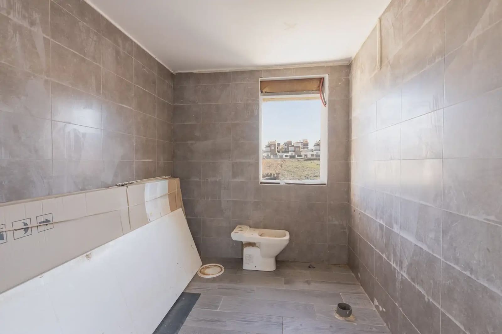 Villa for sale in Dilar with pool garage - € 310,000 (Ref: 9837661)
