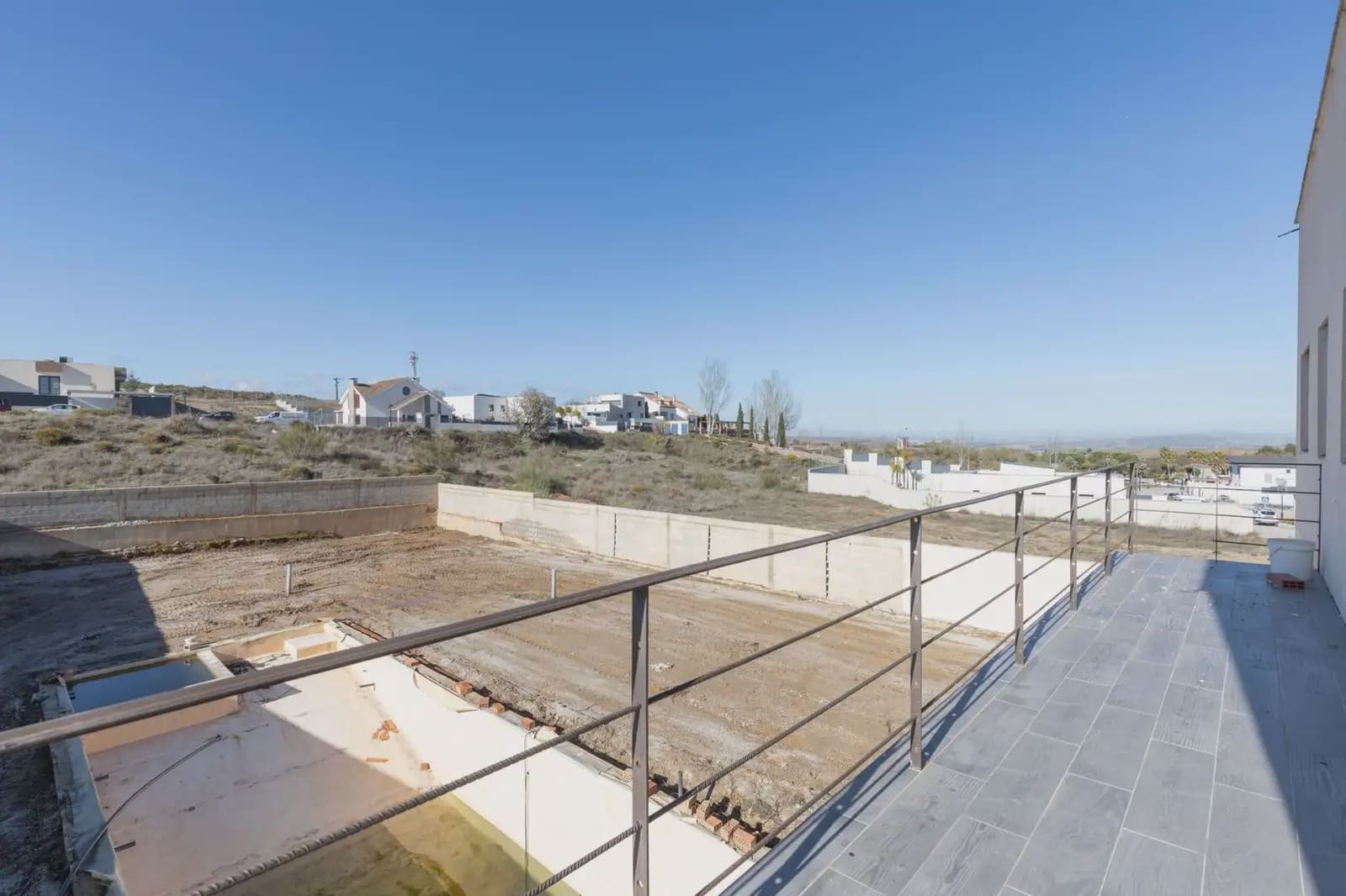 Villa for sale in Dilar with pool garage - € 310,000 (Ref: 9837661)