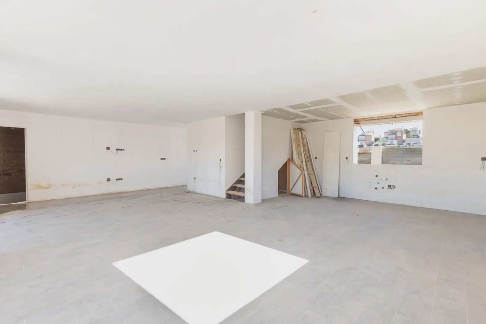 Villa for sale in Dilar with pool garage - € 310,000 (Ref: 9837661)