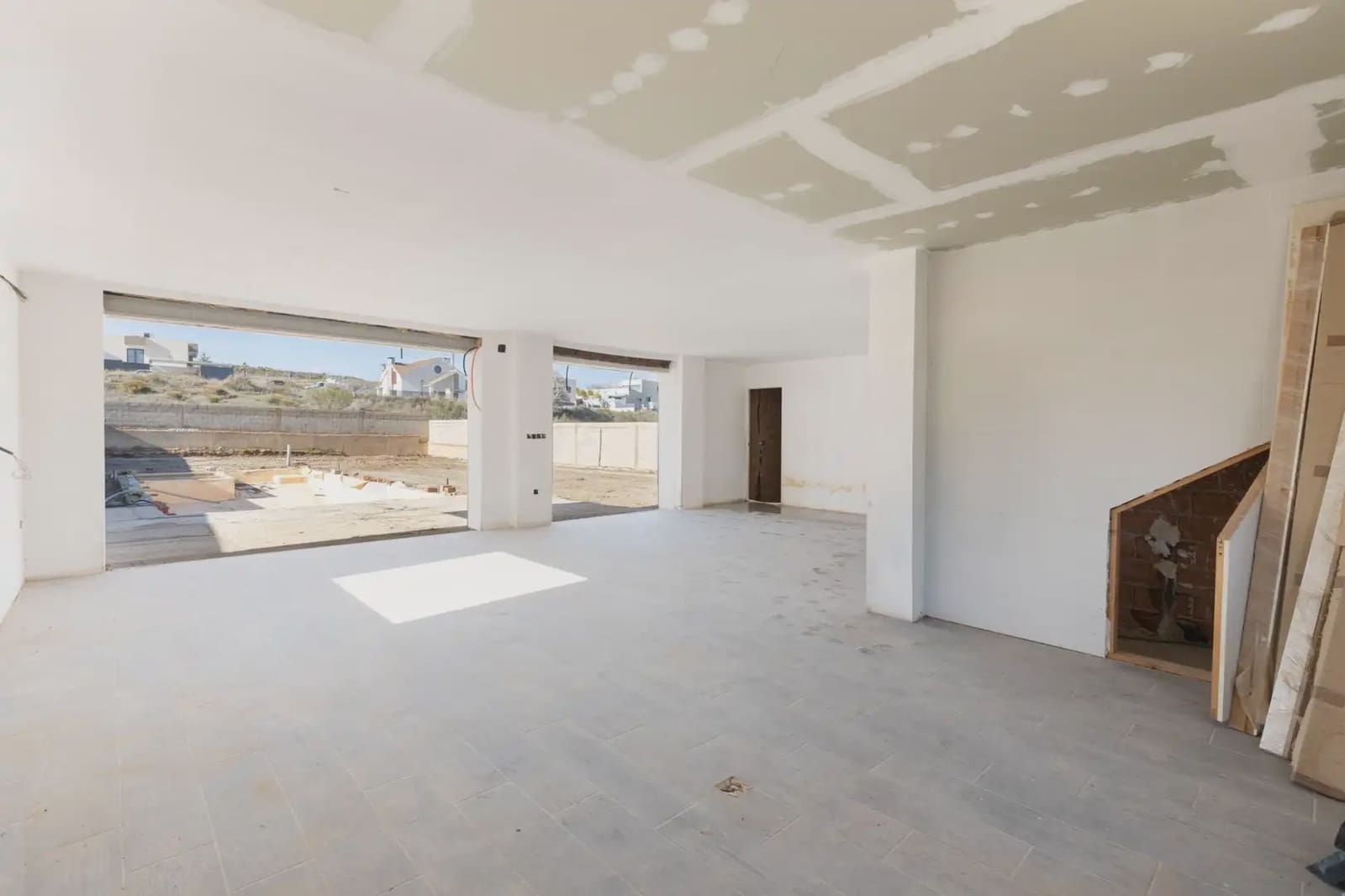 Villa for sale in Dilar with pool garage - € 310,000 (Ref: 9837661)