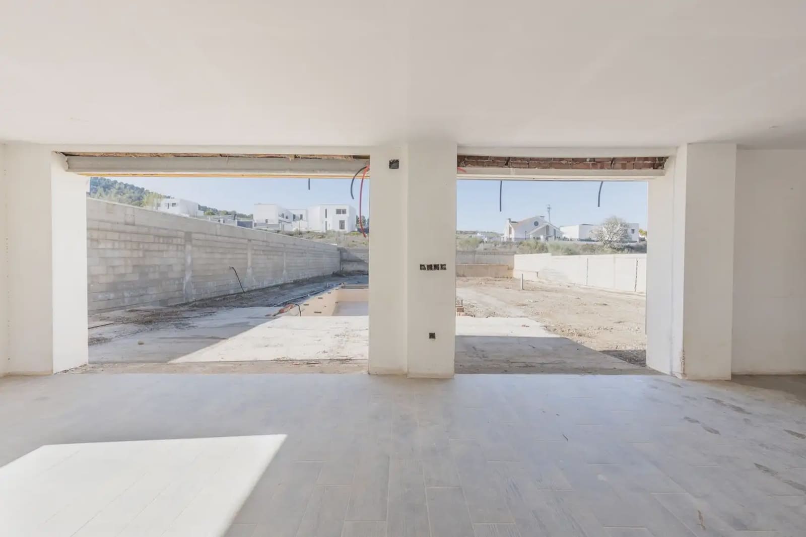 Villa for sale in Dilar with pool garage - € 310,000 (Ref: 9837661)