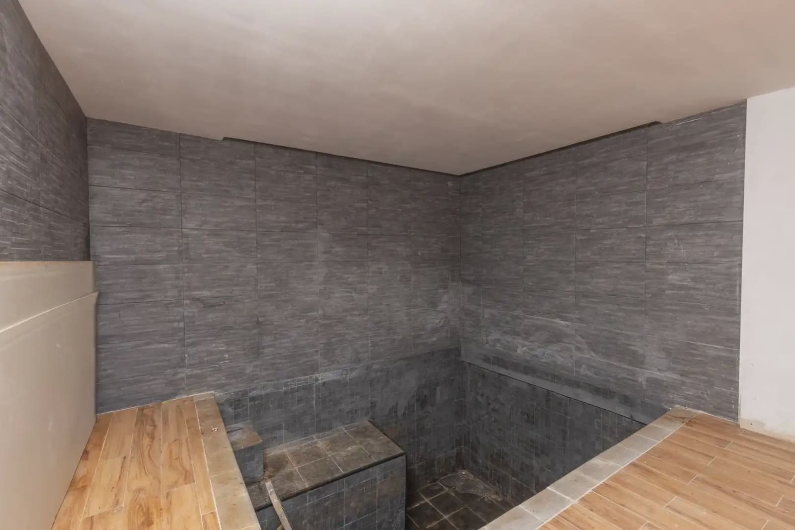 Villa for sale in Dilar with pool garage - € 310,000 (Ref: 9837661)