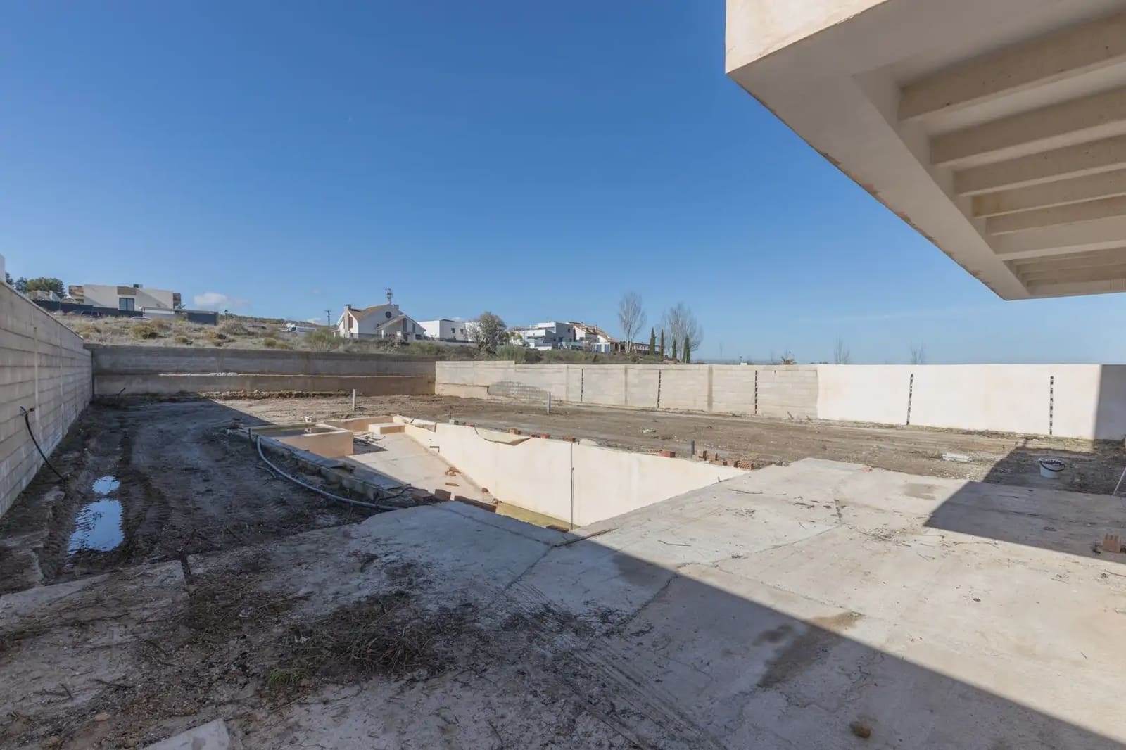 Villa for sale in Dilar with pool garage - € 310,000 (Ref: 9837661)