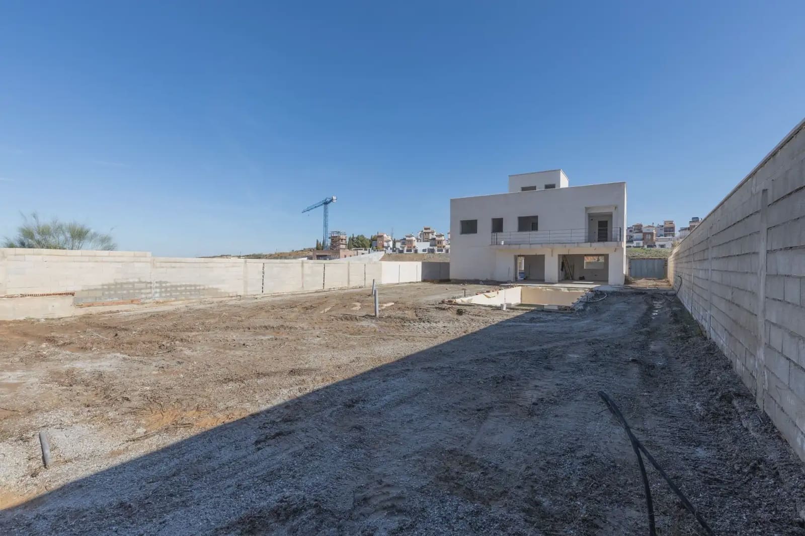 Villa for sale in Dilar with pool garage - € 310,000 (Ref: 9837661)