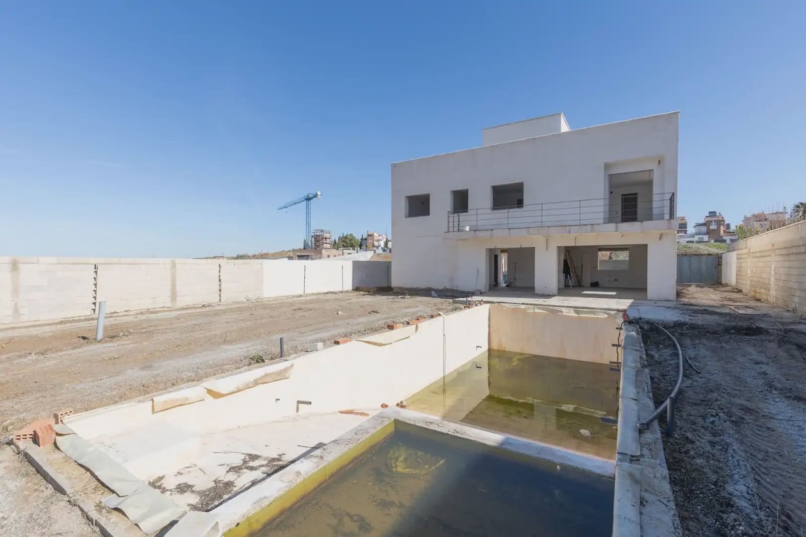 Villa for sale in Dilar with pool garage - € 310,000 (Ref: 9837661)