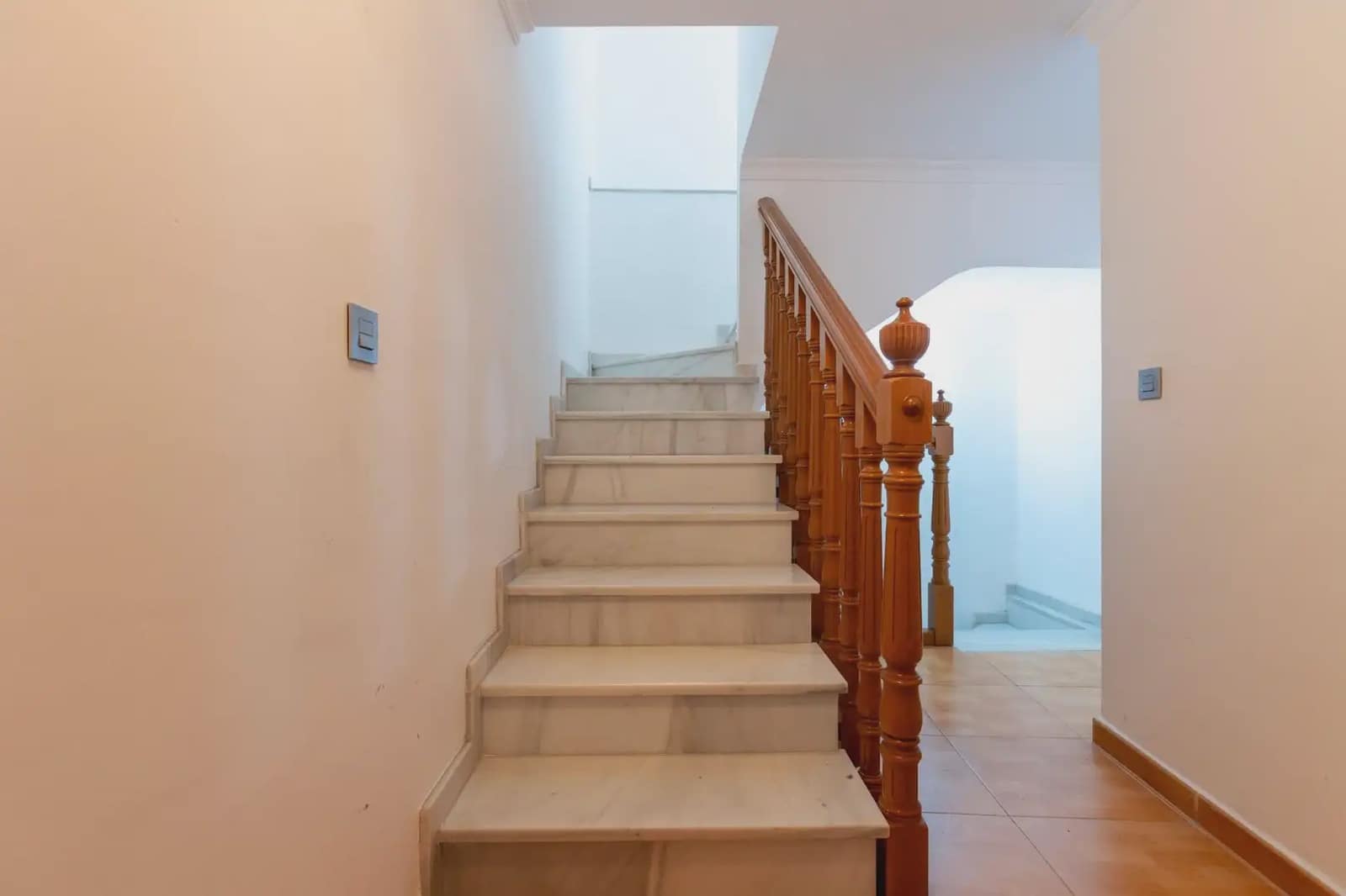 Townhouse for sale in Almunecar - € 420,000 (Ref: 9837663)