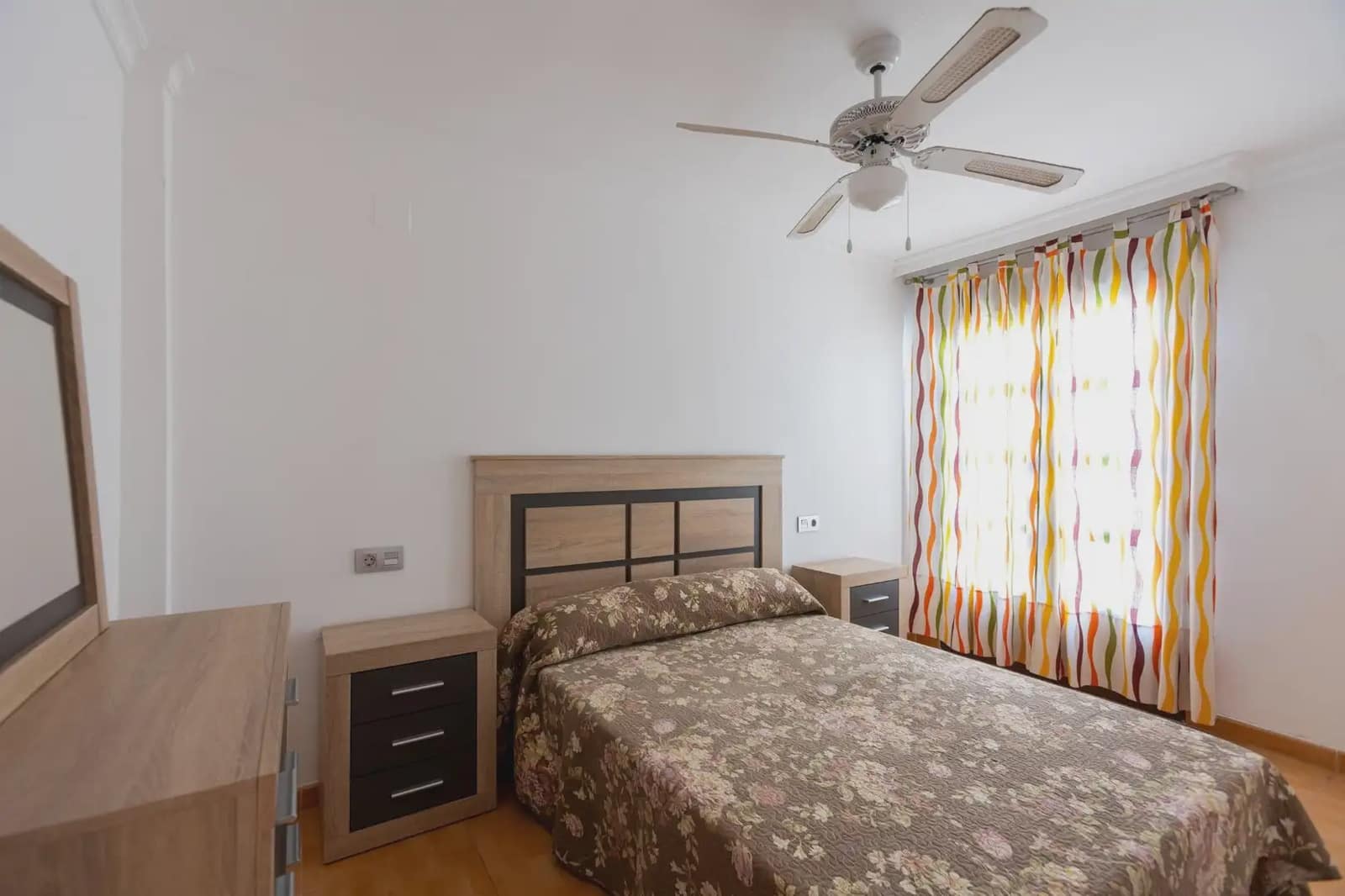 Townhouse for sale in Almunecar - € 420,000 (Ref: 9837663)