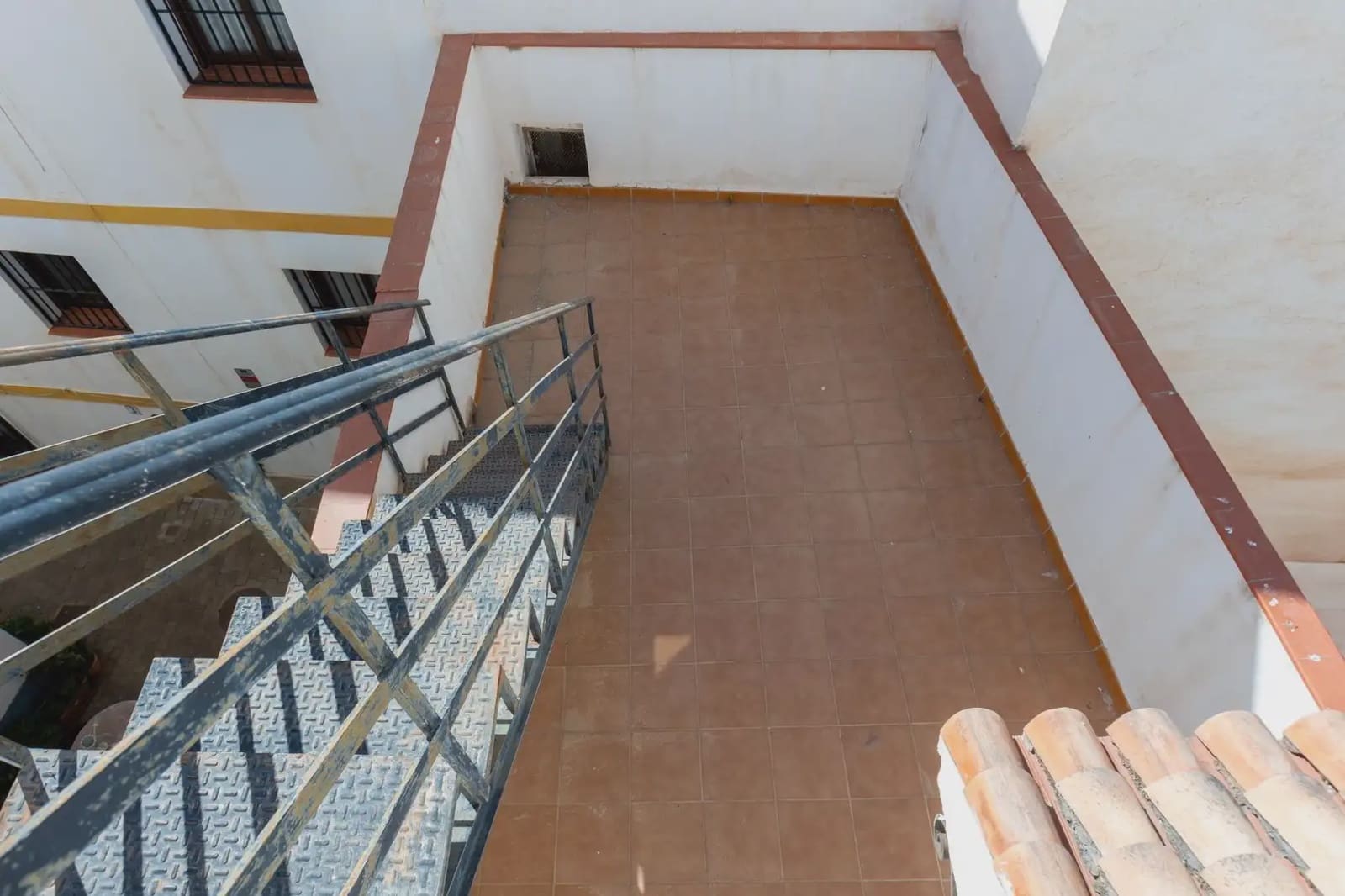 Townhouse for sale in Almunecar - € 420,000 (Ref: 9837663)