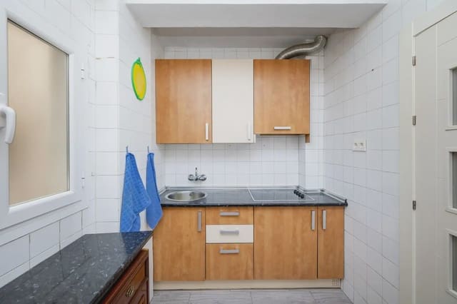 Mieszkanie na sprzedaż w Camino de Ronda - Rosaleda, Miasto Grenada - 310 000 € (Ref: 9837664)