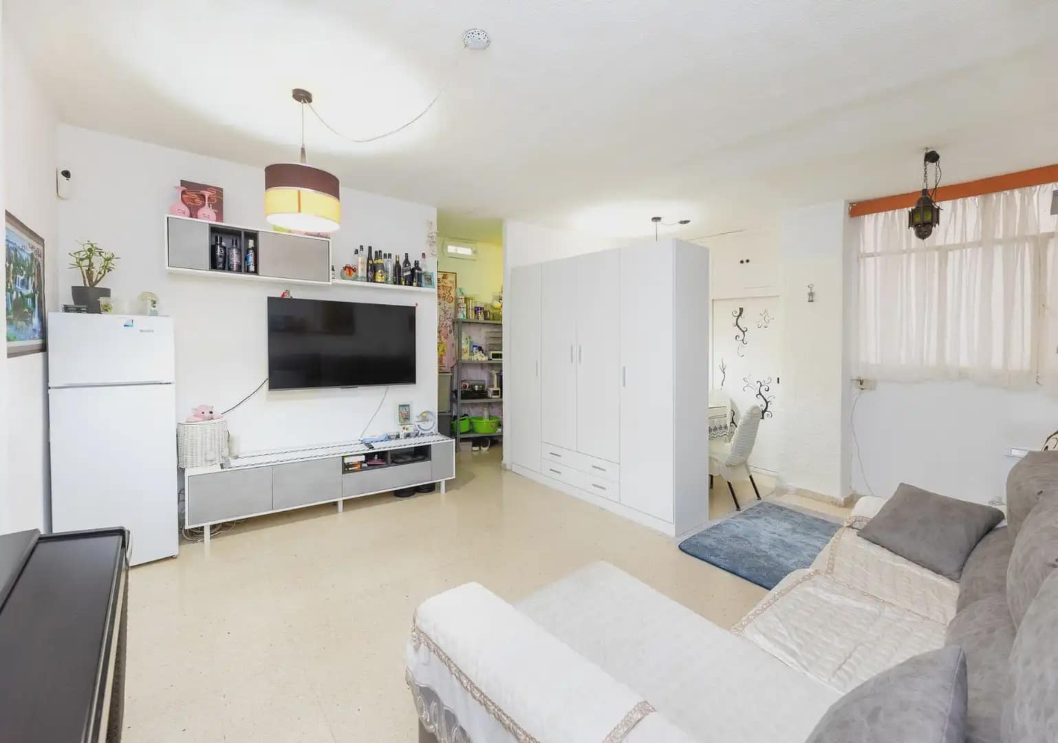 Wohnung zu verkaufen in Granada Stadt - 208.000 € (Ref: 9837665)