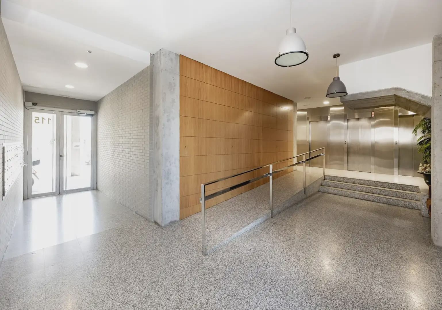 Lejlighed til salg i Granada by med swimmingpool garage - € 425.000 (Ref: 9837668)