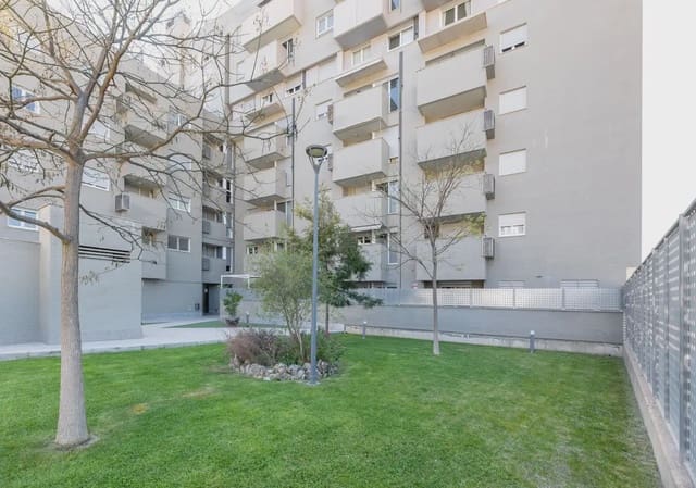 Lejlighed til salg i Campus de la Salud, Granada by med swimmingpool garage - € 425.000 (Ref: 9837668)