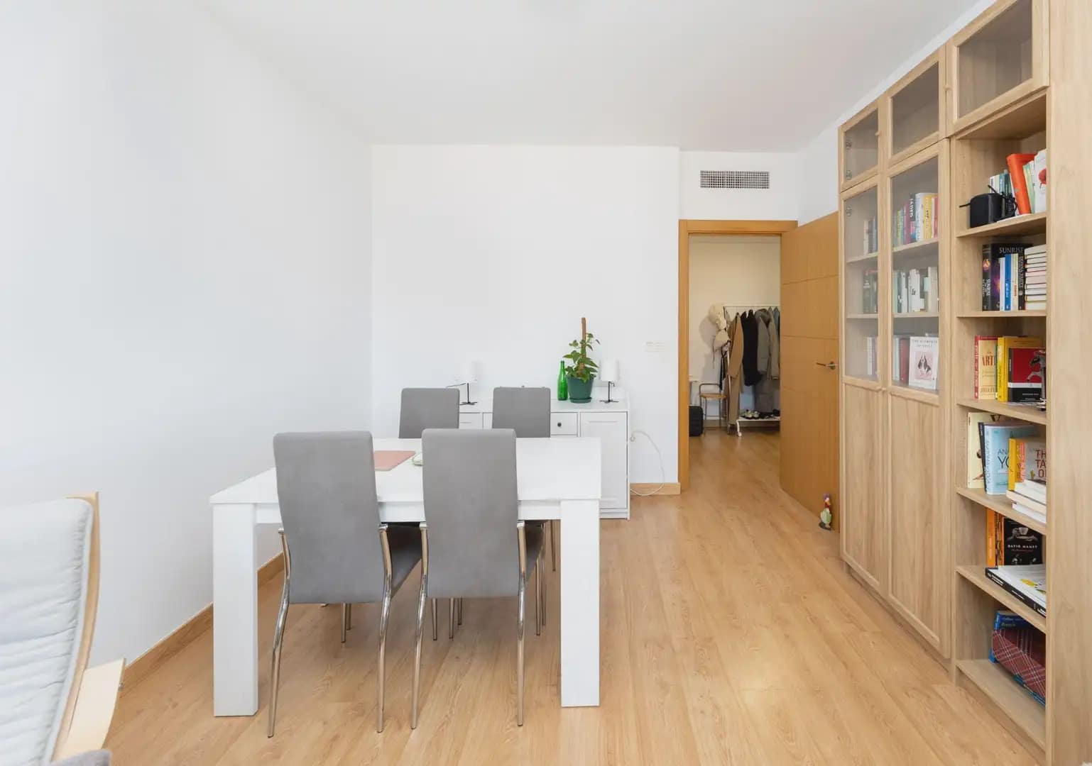 Lejlighed til salg i Granada by med swimmingpool garage - € 425.000 (Ref: 9837668)