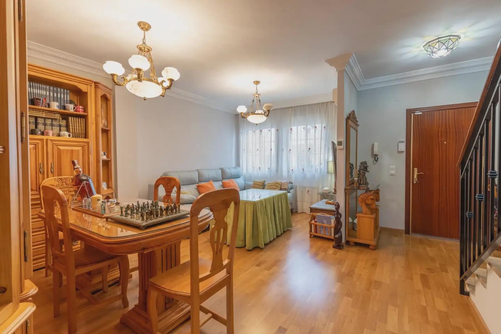 Semi-detached Villa for sale in Cajar with garage - € 242,000 (Ref: 9837669)