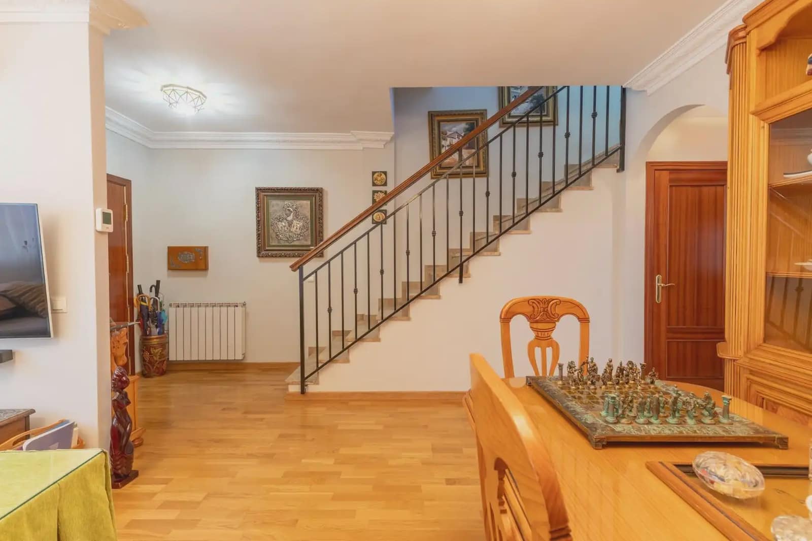 Semi-detached Villa for sale in Cajar with garage - € 242,000 (Ref: 9837669)