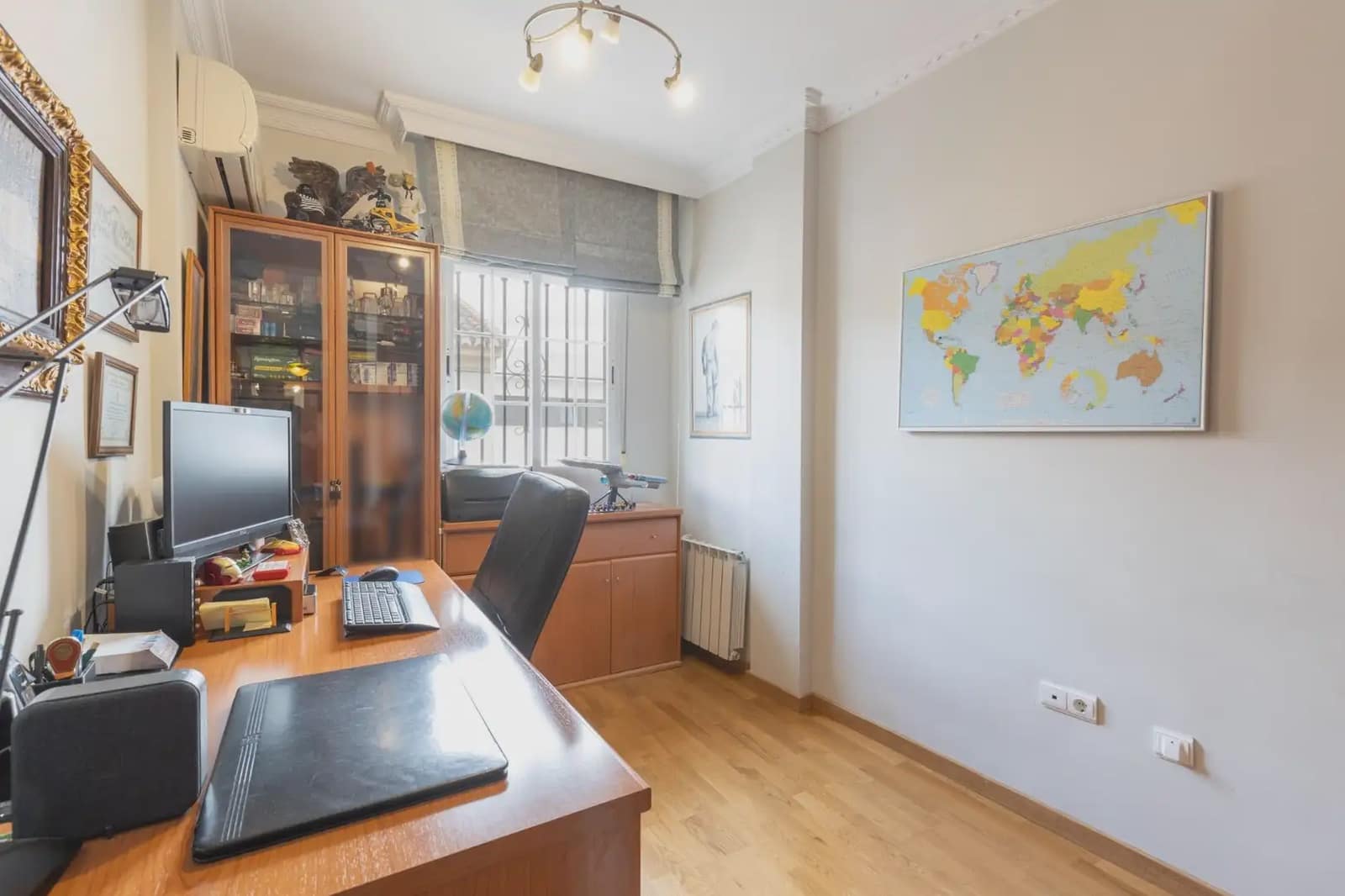 Semi-detached Villa for sale in Cajar with garage - € 242,000 (Ref: 9837669)