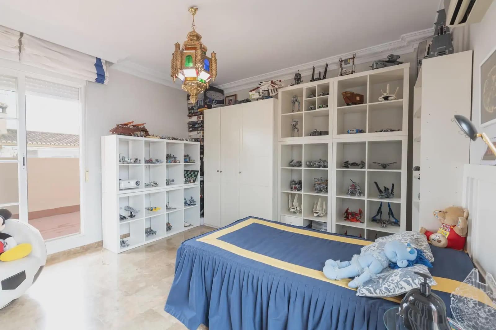 Semi-detached Villa for sale in Cajar with garage - € 242,000 (Ref: 9837669)